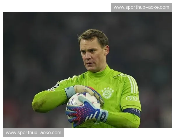 恩瓦内里铲抢致对手脚踝变形仅吃黄牌 雷恩主帅炮轰裁判双重标准